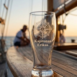 Alaus bokalas su vardu ir kompaso graviravimu – dovana kapitonui